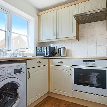 Delightful 2 Bed Apartment For Bicester Outlet Shopping By Platinum Key Properties エクステリア 写真
