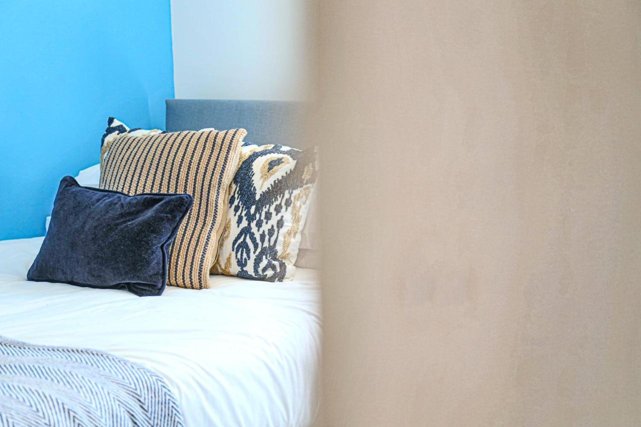 Delightful 2 Bed Apartment For Bicester Outlet Shopping By Platinum Key Properties エクステリア 写真